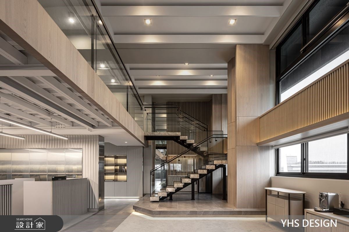 時尚職力大升級！複層式現代簡約商辦設計，迎向輕盈、穿透的美好光景！