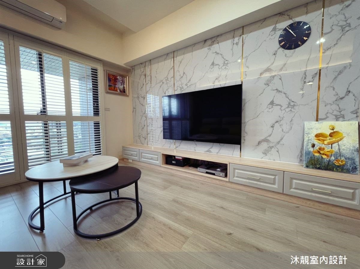 令人憧憬的歐美質感居家！寧靜海水藍的新古典風，以隱藏收納一展簡約之美