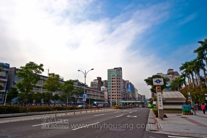 北市捷運宅熱 點閱王為中山國小站