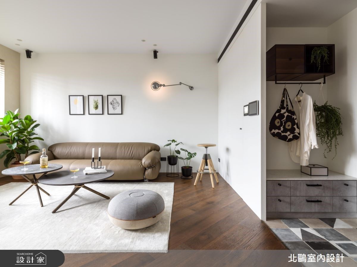 30 坪復古北歐風，用深色木質感與懷舊老家具寫下優雅詩意