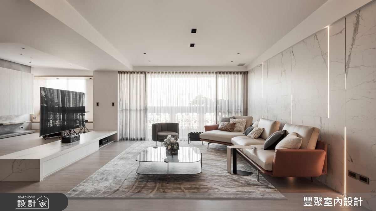 現代風中古屋新生！揮別採光不佳、通風不良的煩擾，給一家四口嶄新的生...