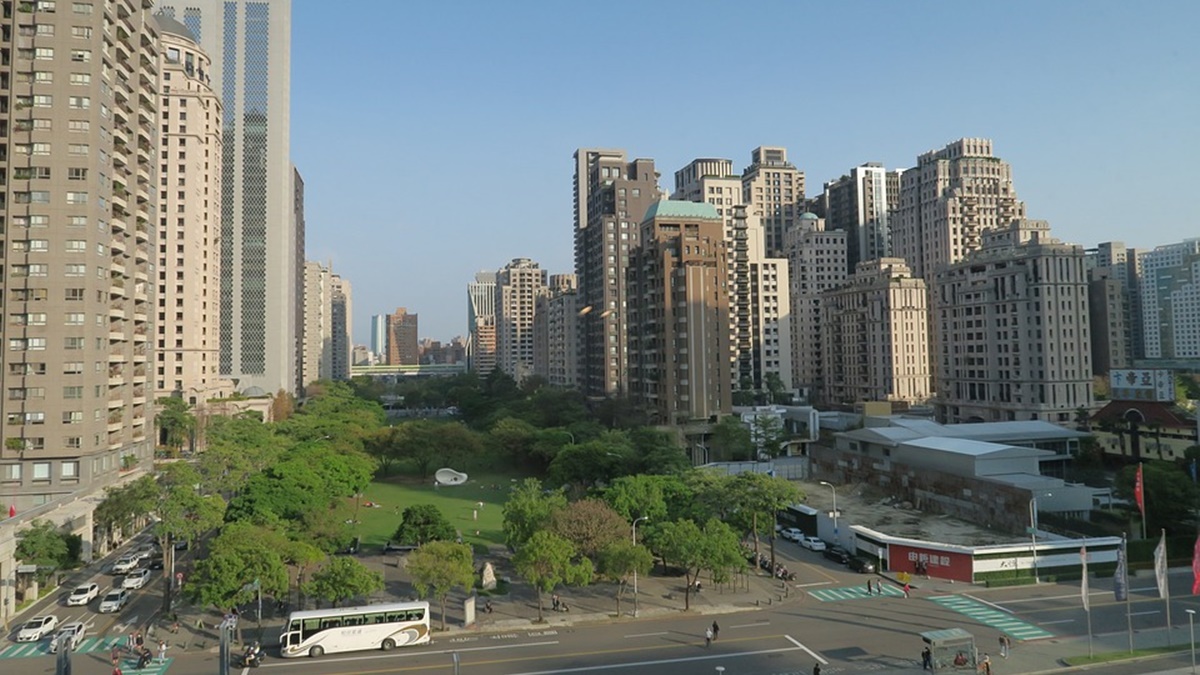 看出去都老房子！他嫌重劃區視野沒有想像好 網勸認清現實