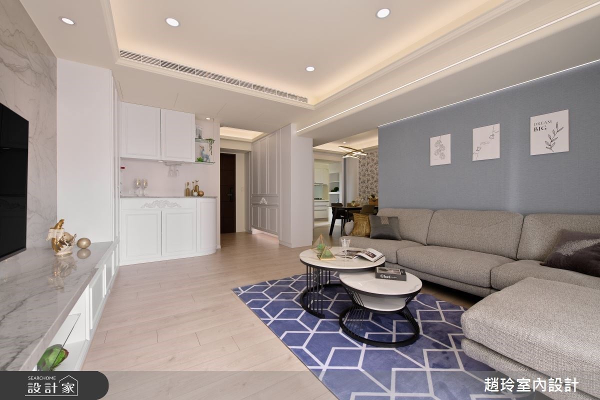 超溫柔的莫蘭迪新古典風！俐落重整中古屋，改善收納還擁有紅酒吧台