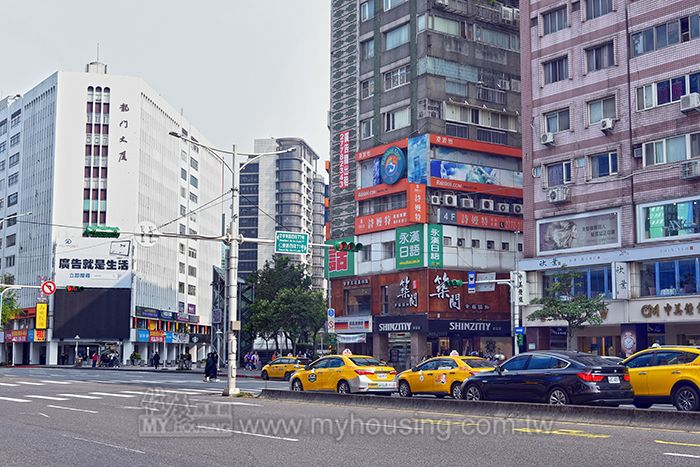 北市東區房東超暖 停業店家免付房租