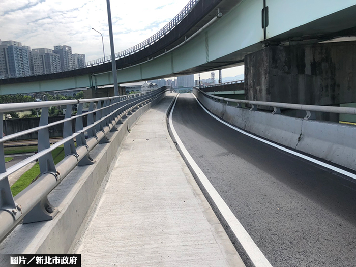 板橋浮洲橋人行道改善 通行更舒適