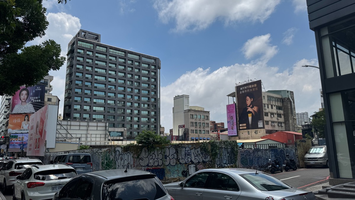 預售屋想加名給家人？贈與稅、貸款成數一次搞懂 