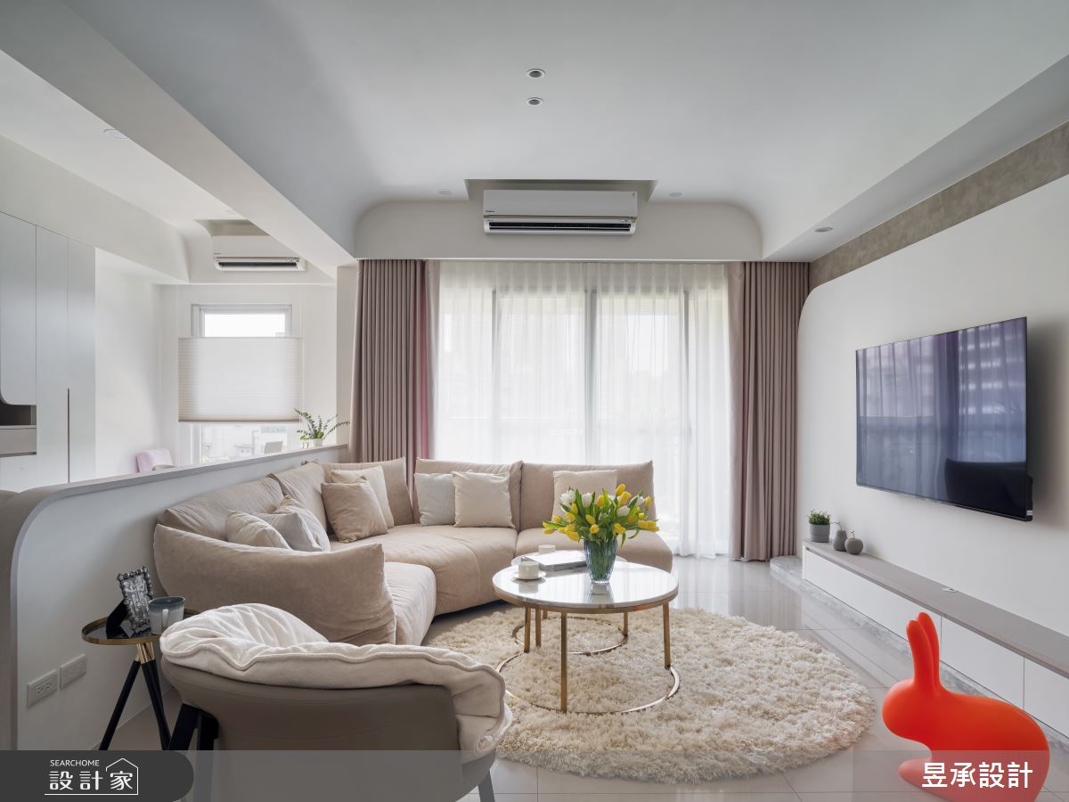 時髦奶茶色，調和溫柔感滿滿的36坪現代宅！海量收納+豐富機能滿足一家四...