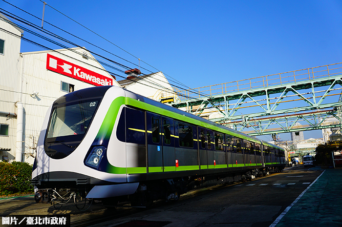 中捷綠線列車亮相　下月中運抵台灣