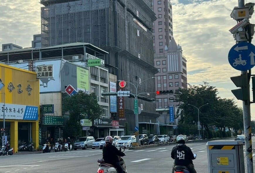 帶租約出售是「麻煩陷阱」還是「撿漏機會」？賣厝阿明：買對是投資，買...
