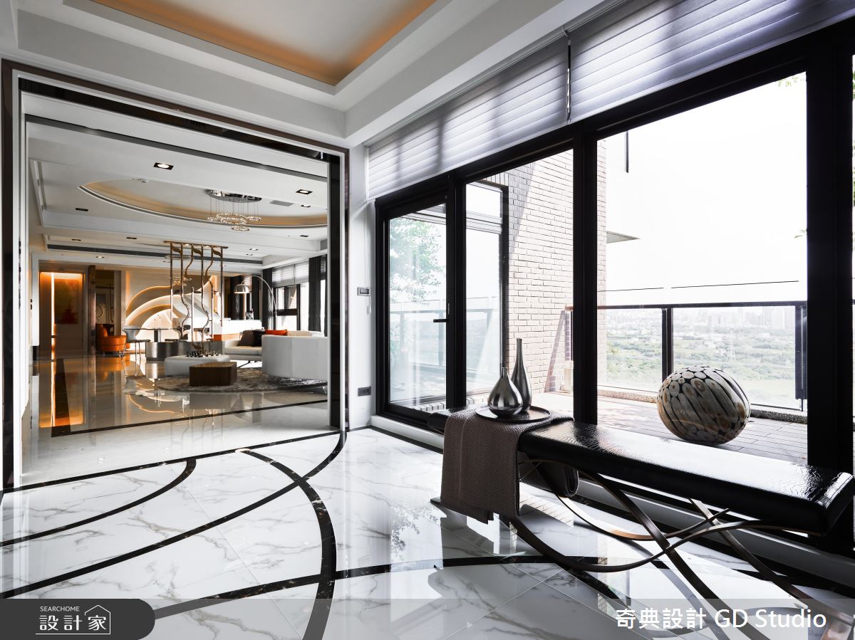 入住河岸景觀大宅，體驗悠遊水岸的暢意生活