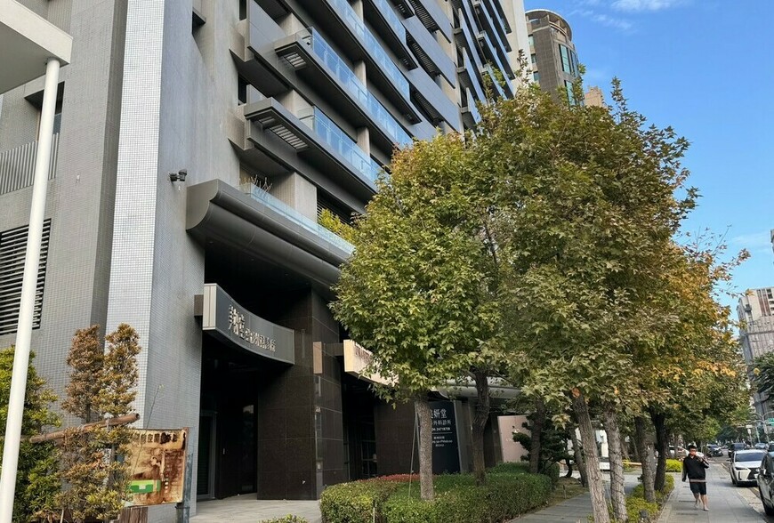 「去年沒賣，今年直接少一台賓士！」房市急凍下的殘酷現實　六年屋齡賣...