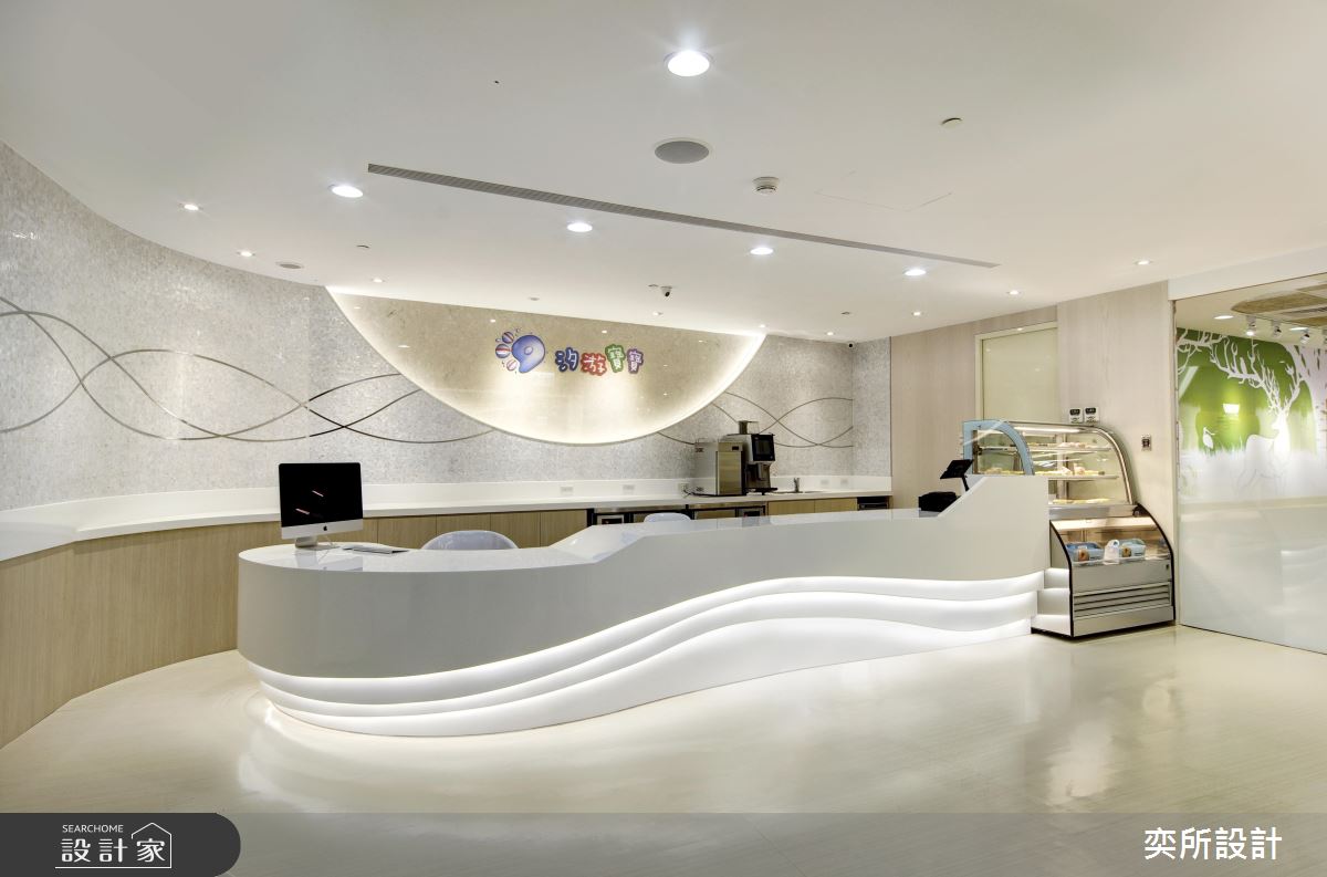 來游泳吧！媽咪與嬰幼兒都愛上的戲水教學空間