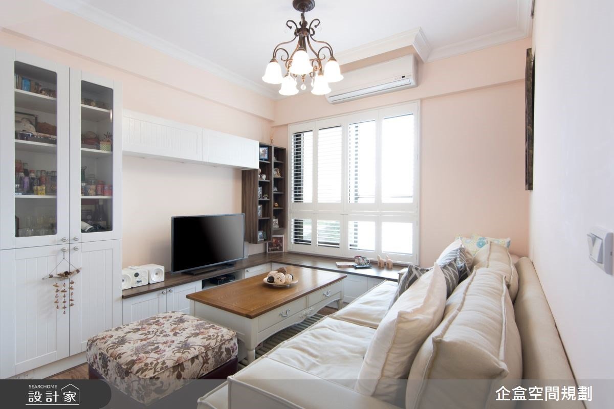 當優雅美式風，遇上柔美鄉村感！20坪中古屋變身，青草綠跳色一展全新姿態