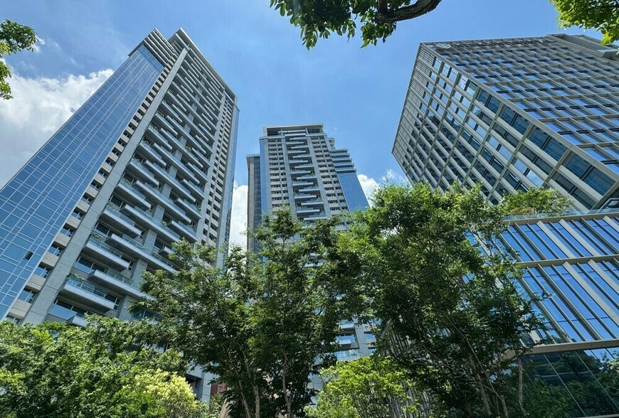 房市地震！台南建商突襲「每戶退200萬」 專家警告：這是崩盤前兆？