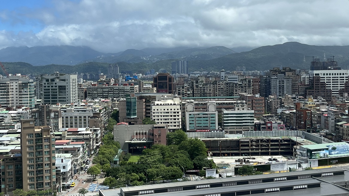 徐巧芯50年老房「貸8成」有鬼？專家揭過件條件：屋齡非絕對