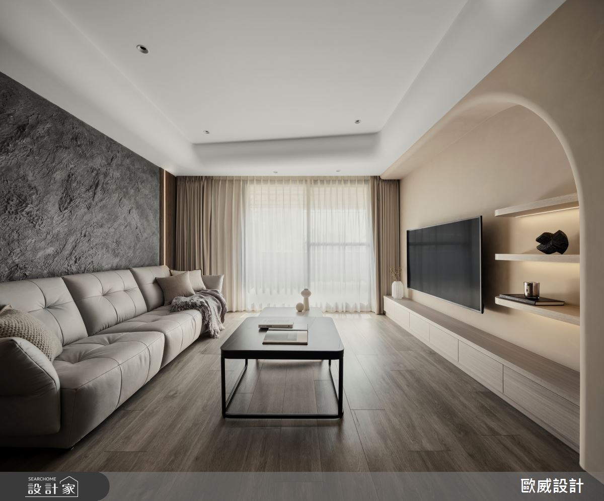 50 年老公寓化身精神時光屋！弧形消弭樑柱壓迫感、小房間改更衣間讓收納...