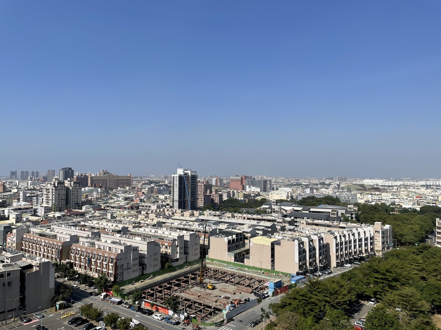 信義房屋在地專家張榮表示，近期觀察發現隨空間需求與物件增加，許多換屋族於此時進場找房