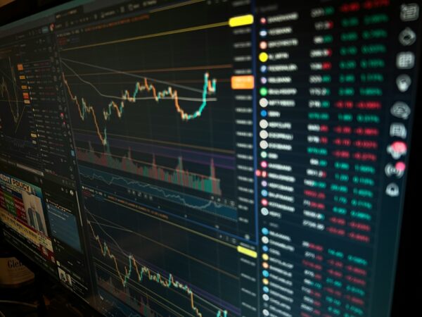 中國科技股狂飆！00877近一年漲逾230％　勇奪陸股ETF績效王