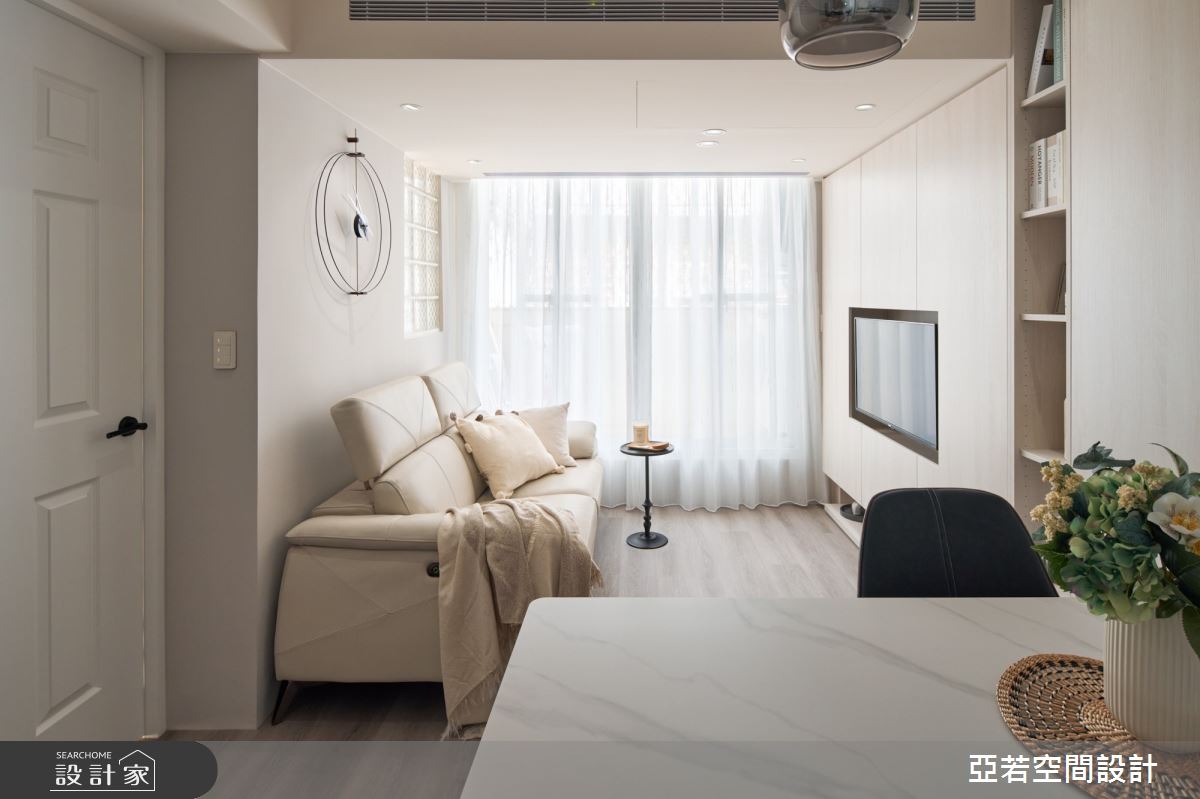 不怕小空間！12坪老屋翻新現代風，行李箱都能收納的神設計