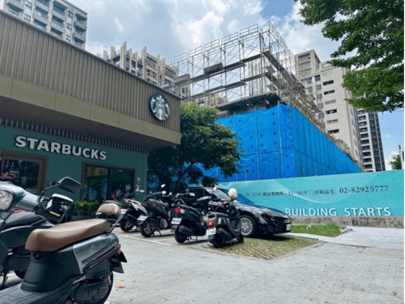 珠洲醴基地旁星巴克五股洲子洋門市(攝影:樂屋特派員) 珠洲醴基地旁星巴克五股洲子洋門市(攝影:樂屋特派員)