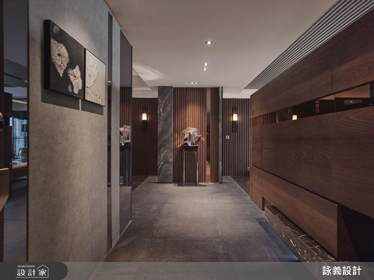 各式線條的木紋堆疊 展現隱而大器的豪宅風範