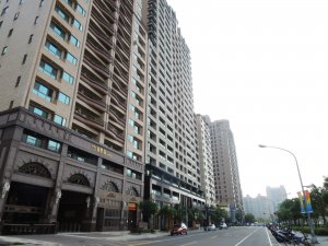 近三年女性購屋分析 40~59歲購屋人 女性比例多出3~4成