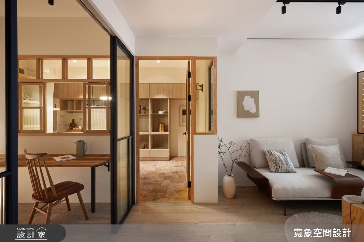 日式風的懷舊魅力！以電視牆收納、洗手台外移，創造親子宅的超強機能性